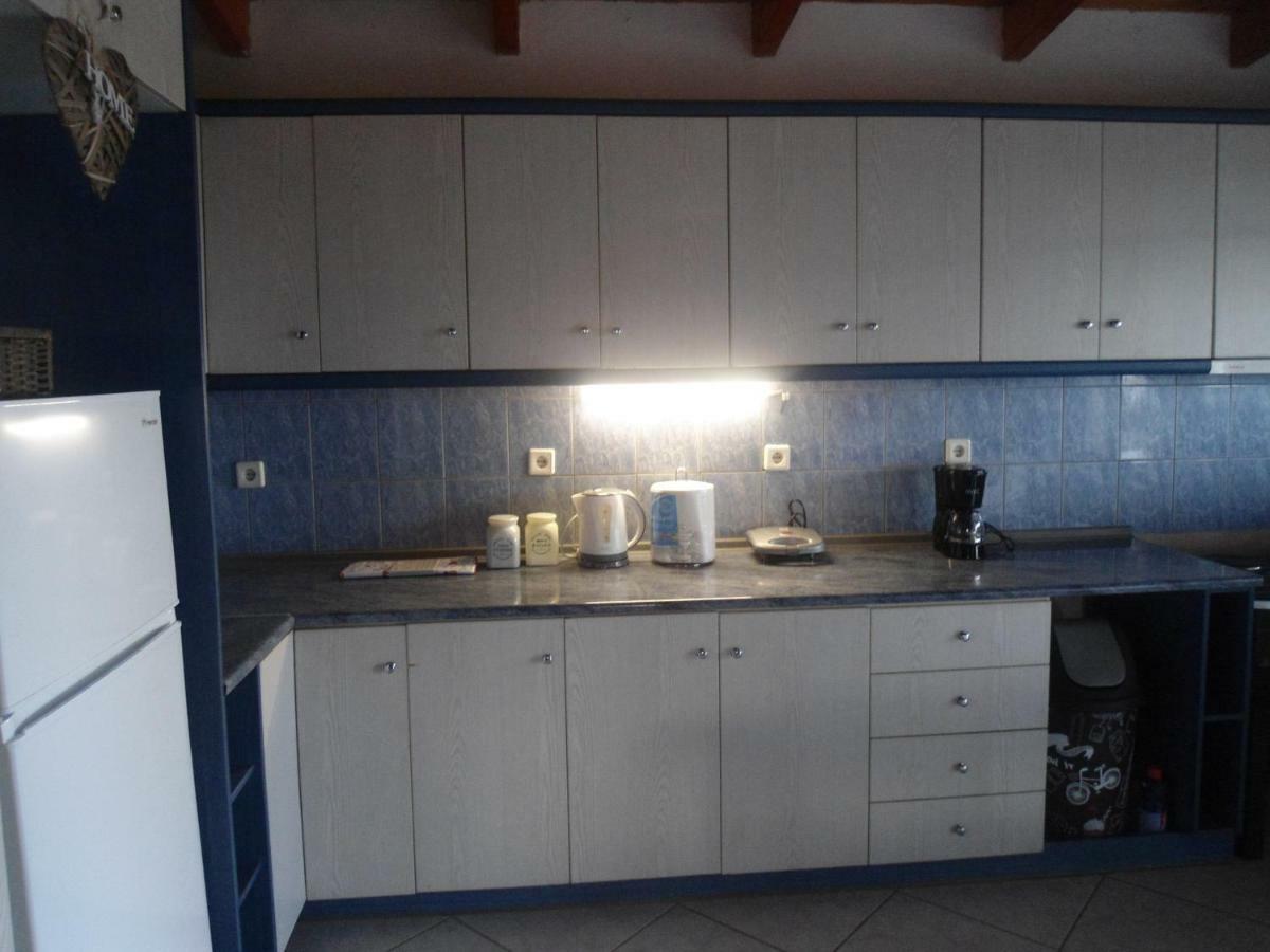 Sunny Apartment 15 Min From Airport And Sea Αρτέμιδα Εξωτερικό φωτογραφία