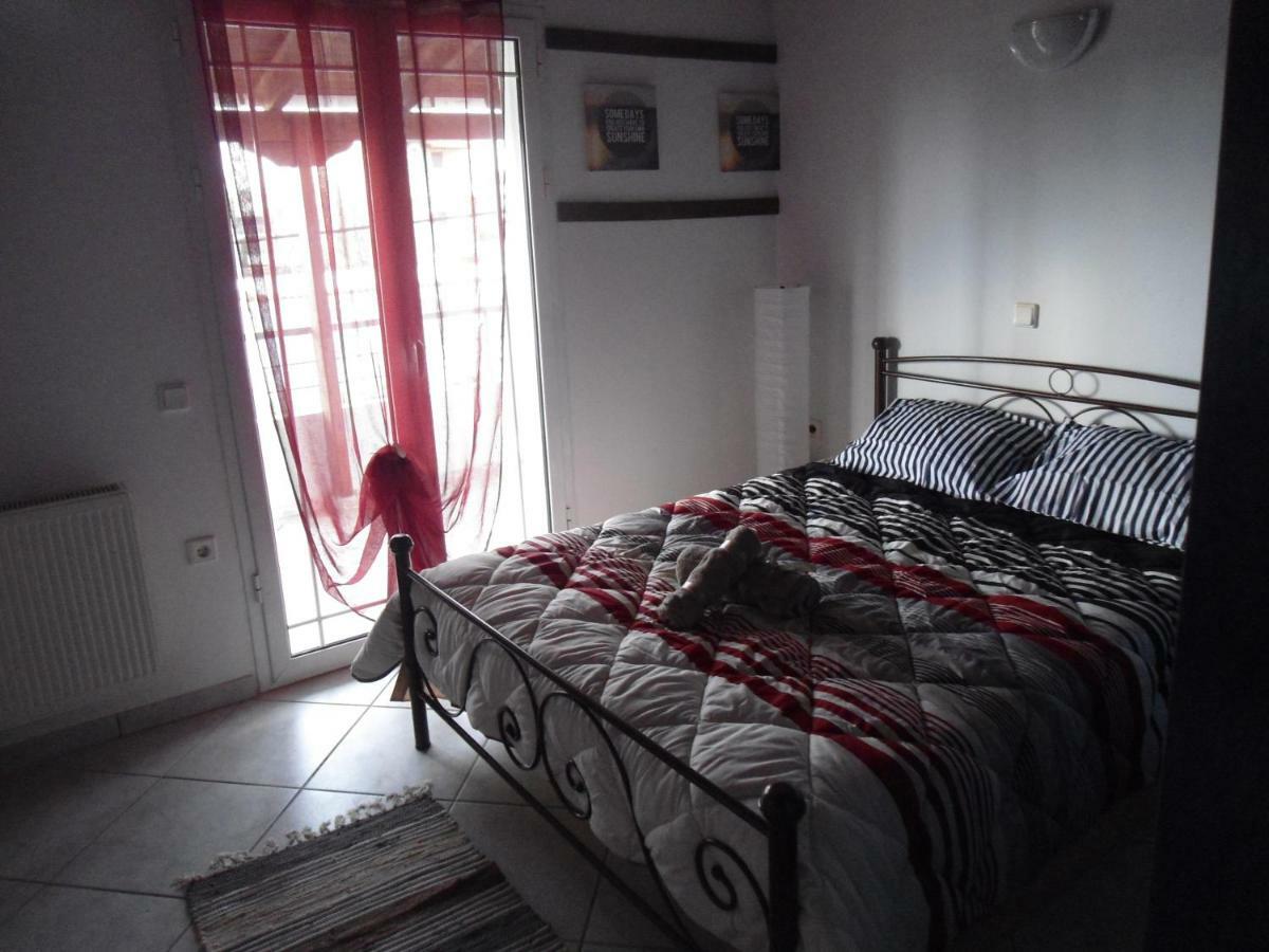 Sunny Apartment 15 Min From Airport And Sea Αρτέμιδα Εξωτερικό φωτογραφία