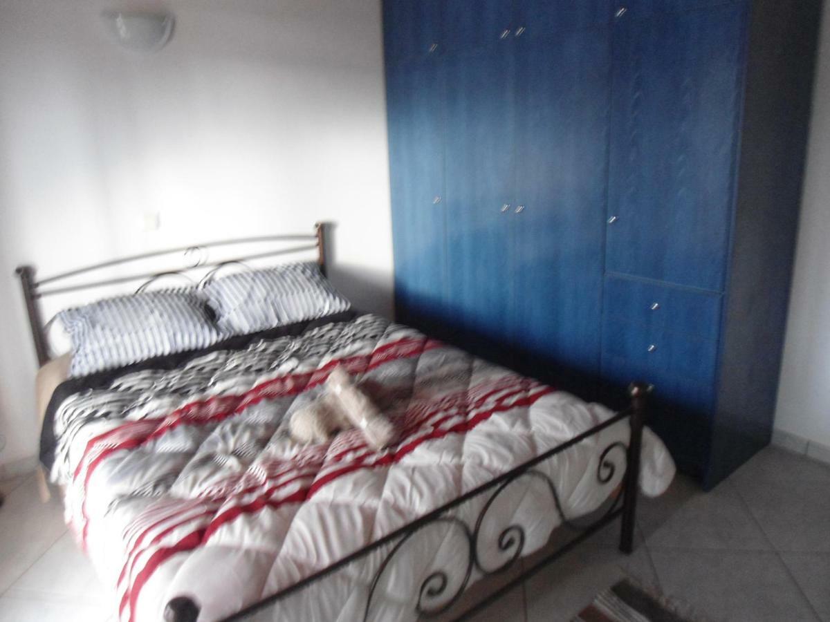 Sunny Apartment 15 Min From Airport And Sea Αρτέμιδα Εξωτερικό φωτογραφία