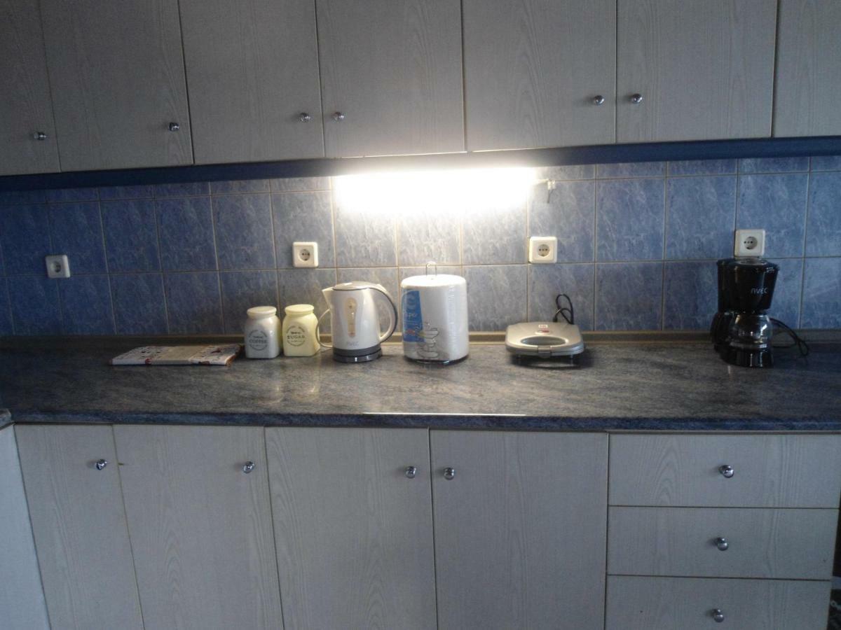 Sunny Apartment 15 Min From Airport And Sea Αρτέμιδα Εξωτερικό φωτογραφία